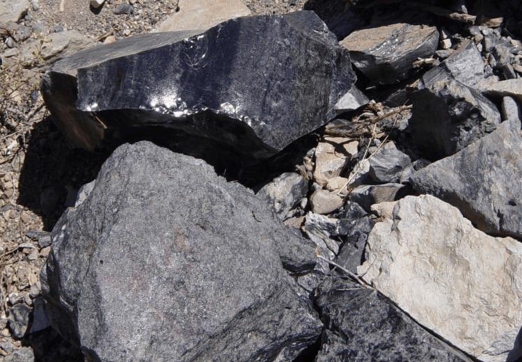 Different Exptic Rocks What are rocks? - Let's Talk Science